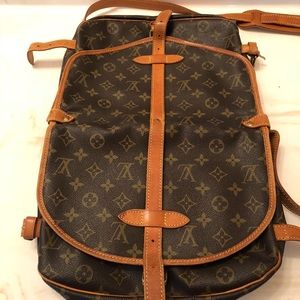 Louis Vuitton Saumur 30 Monogram  Crossbody Bag